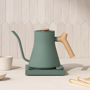 COPY - FELLOW Stagg EKG Pro 0.9L US Smoke Green + Maple Electric Kettle